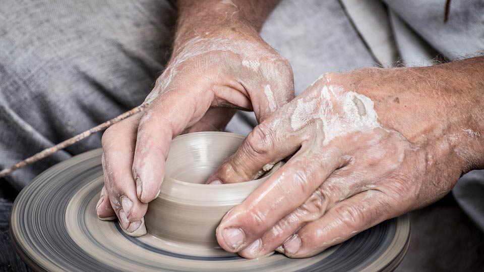 瀬戸市は瀬戸物の発祥の地として有名な陶器の産地