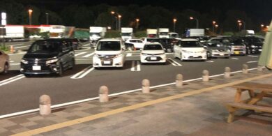 名古屋の探偵が高速道路駐車場で浮気調査の尾行